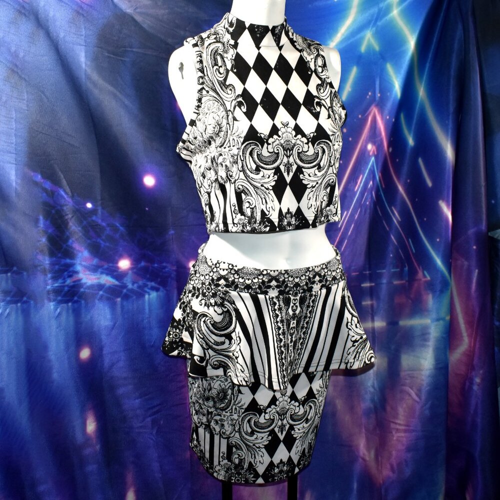 2B Bebe 2-Piece Set Peplum Shirt and Halter Top harlequin maximalist